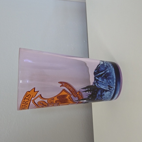 Harry Potter Hogwarts Pint Glasses - Picture 5 of 6